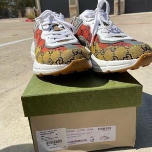 Women’s multicolored Gucci Sneakers